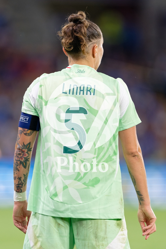 England v Italy - UEFA Women's EURO 2025 Semi-Final | GENEVA, SWITZERLAND - JULY 22:  Elena Linari of Italy looks on  during the UEFA Women's EURO 2025 Semi-Final match between England and Italy at Stade de Geneve on July 22, 2025 in Geneva, Switzerland. (Photo by Giuseppe Velletri/Sports Press Photo/Getty Images)