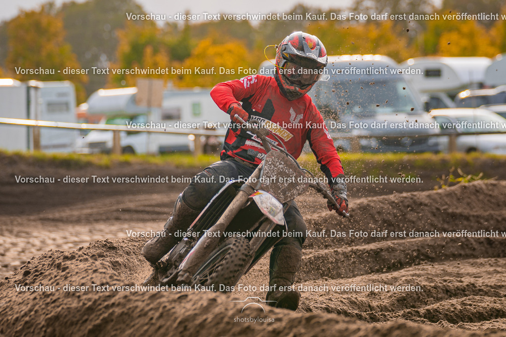 10_05_Dreetz-5877 | Sportfotografin aus Berlin-Brandenburg mit Fokus auf Motocross. Ich halte deine sportliche Leistung und echte Emotionen auf und neben der Strecke professionell fest. Entdecke die Fotos von deinem Rennen und bestelle sie direkt hier im Shop.