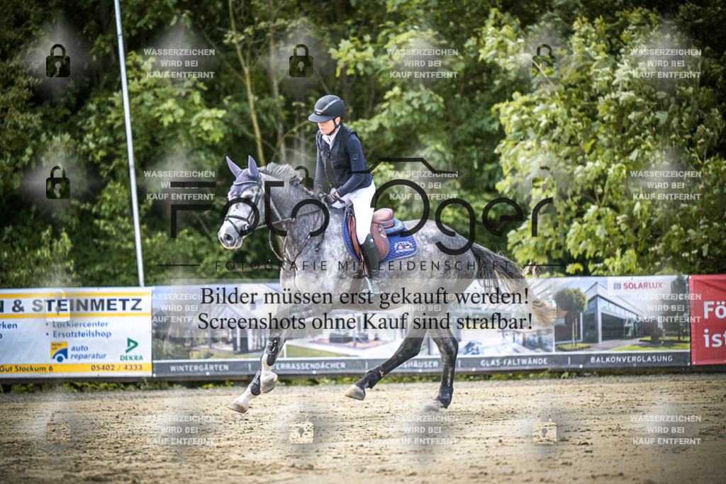 DOS_8074 | Entdecke hochwertige Reitturnierfotos von Foto Oger. Professionell, emotional und authentisch – jetzt Lieblingsmomente im Shop bestellen.Deutschlandweite Turnierfotografie. - Realisiert mit Pictrs.com