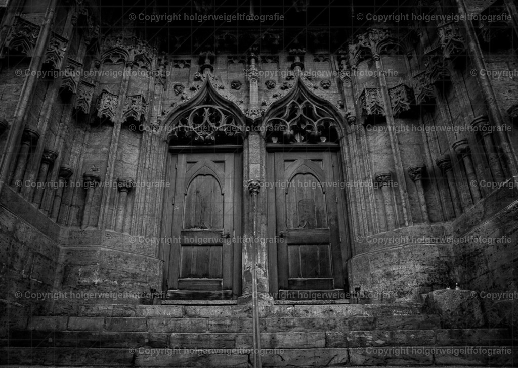 Kirchentür | Kaufen sie online außergewöhnliche Fotografien auf Leinwand Acrylglas Fotoprint Aludibond von holgerweigeltfotografie - Realisiert mit Pictrs.com