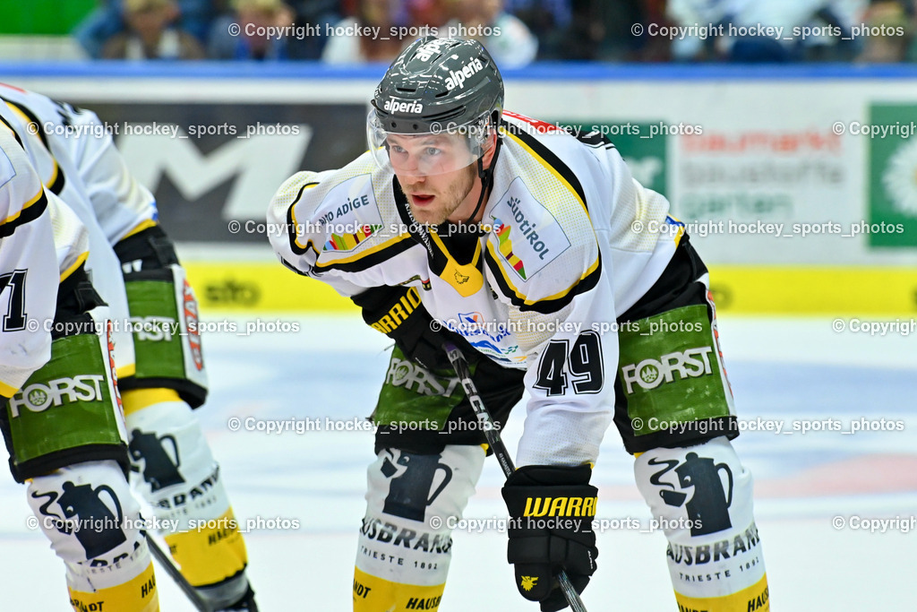 EC IDM Wärmepumpen VSV vs. HC Pustertal 8.10.2023 | #49 KASASTUL Christian HC Pustertal, EC IDM Wärmepumpen VSV vs. HC Pustertal 8.10.2023, EC IDM Wärmepumpen VSV vs. HC Pustertal am 08.10.2023 in Villach (Stadthalle Villach), Austria, (Photo by Bernd Stefan)