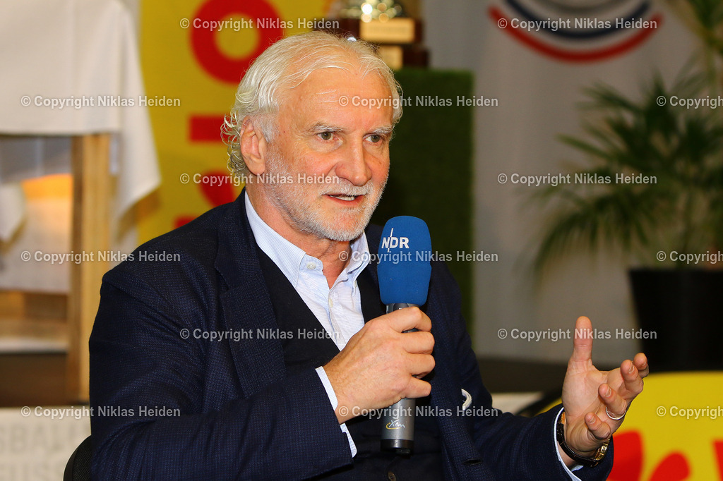 NH_SHFVHallenmasters2025_Auslosung_Malente_25112024 | Rudi Völler bei der Auslosung des SHFV-Hallenmasters 2025 im Uwe-Seeler-Fußball-Park.Fußball I Herren I SHFV Hallenmasters 2025 I Auslosung  I Schleswig-Holsteinischer Fußball-Verband I Uwe Seeler Fußball-Park I 25.11.2024