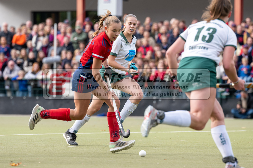 SFE_20231022_0151 | Deutsche Meisterschaft Weibliche U16 Finale Uhlenhorst Mülheim - Düsseldorfer HC am 22.10.2023 in Köln (Düsseldorfer Hockeyclub 1905 e.V.), Photo: Stephan Fehrmann 2023 (Sports-Gallery)