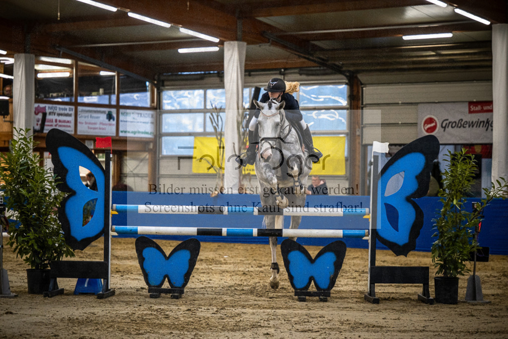 DOS_B981 | Entdecke hochwertige Reitturnierfotos von Foto Oger. Professionell, emotional und authentisch – jetzt Lieblingsmomente im Shop bestellen.Deutschlandweite Turnierfotografie. - Realisiert mit Pictrs.com