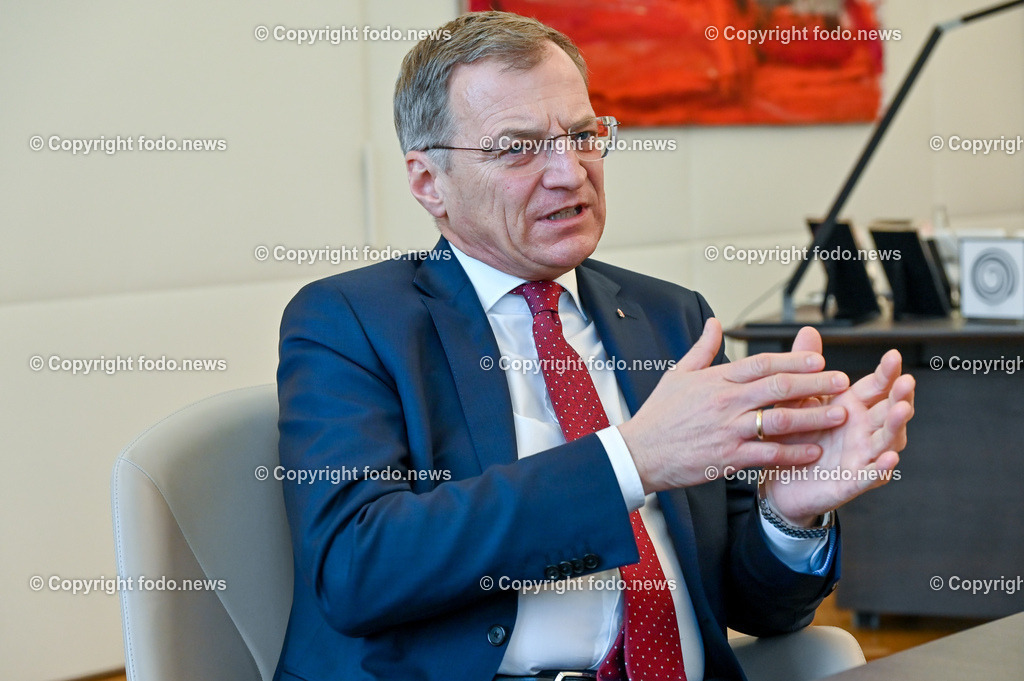 LH Thomas Stelzer (VP)_ 29.12.2022-19 | 29.12.2022, Landhaus Linz, AUT, LH Thomas Stelzer (VP), im Bild LH Thomas Stelzer (VP, Landeshauptmann Oberoesterreich)