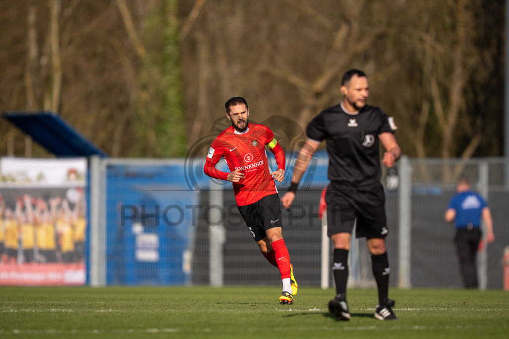 SG Sonnenhof Großaspach vs. KSV Hessen Kassel, Fussball, Regionalliga Südwest, 23. Spieltag, Saison 2025/2026, 07.03.2026 | Volkan Celiktas (SG Sonnenhof Großaspach, #05),SG Sonnenhof Großaspach vs. KSV Hessen Kassel, Fussball, Regionalliga Südwest, 23. Spieltag, Saison 2025/2026, 07.03.2026Foto: photosbyphips/Philip Ziegler