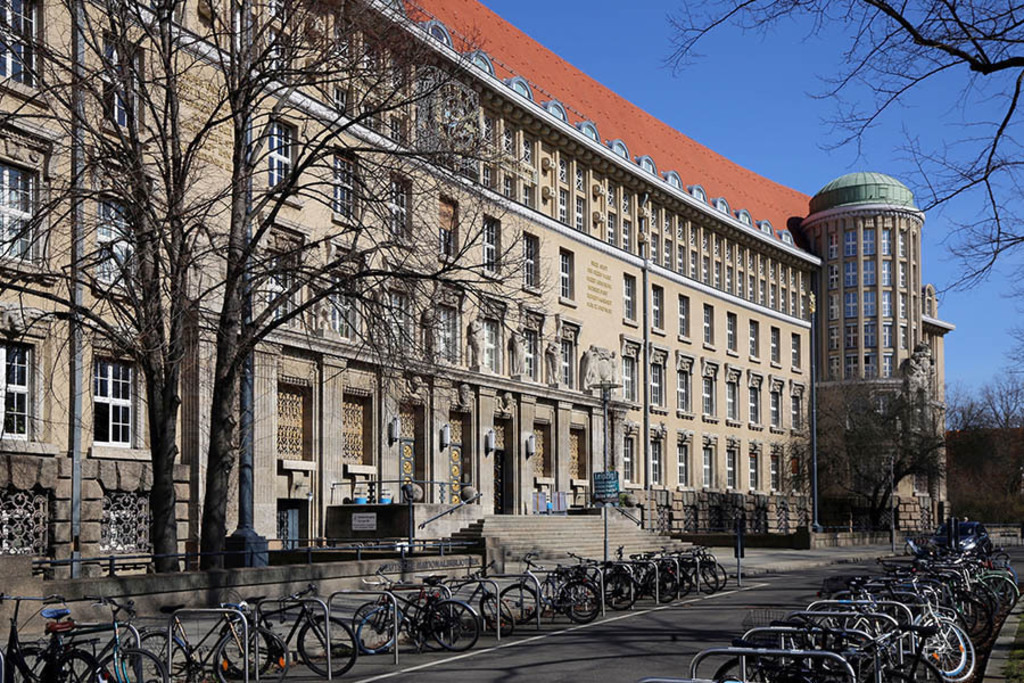 Bildlexikon Leipzig - Deutsche Nationalbibliothek | Das Team hinter BILDLEXIKON LEIPZIG bündelt historische wie aktuelle Informationen über die Stadt Leipzig in Text und Bild auf einer Plattform und stellt diese der interessierten Öffentlichkeit zur Verfügung.