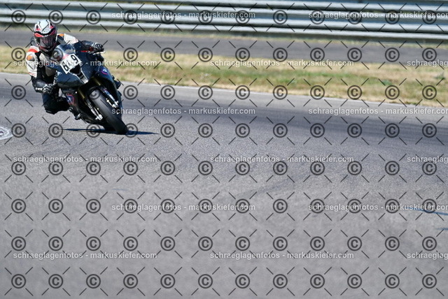 26bt04-0141 | markuskiefer.com - Realisiert mit Pictrs.com