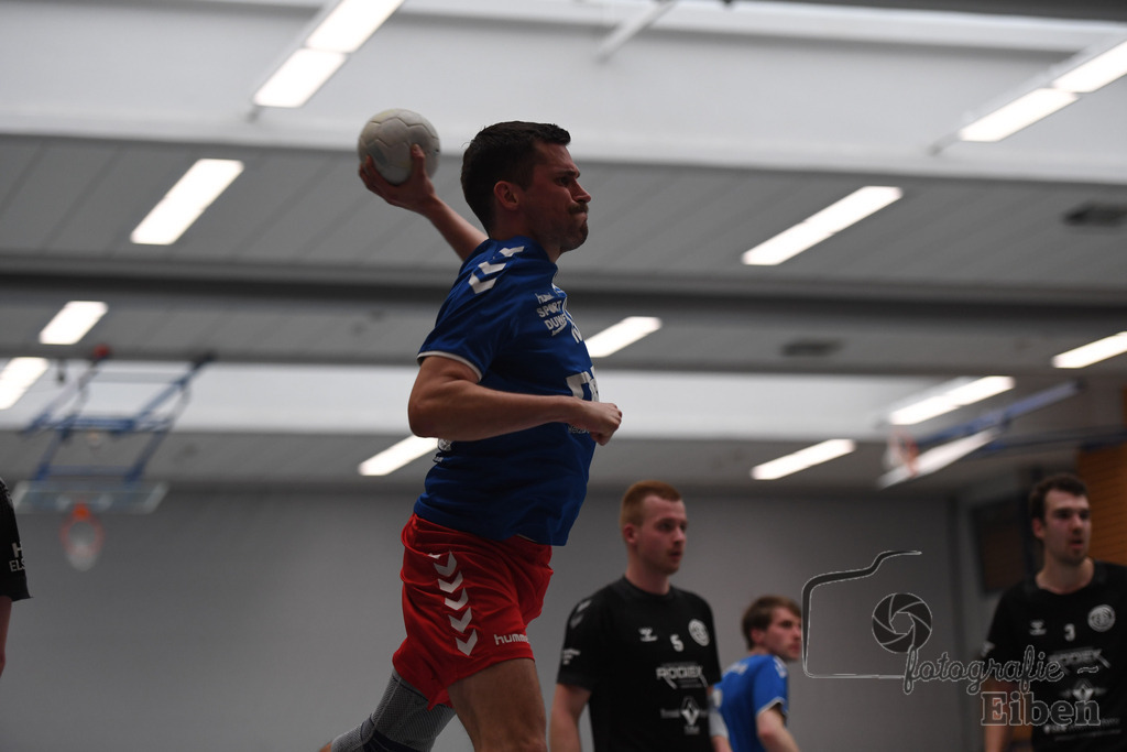 VFL Rastede-Elsflether TB 2 | VFL Rastede (blau)-Elsflether TB 2 (schwarz) am 06.04.2024 in Rastede (Sporthalle Feldbreite), Deutschland, Photo: Philip Eiben 2024 - Realisiert mit Pictrs.com