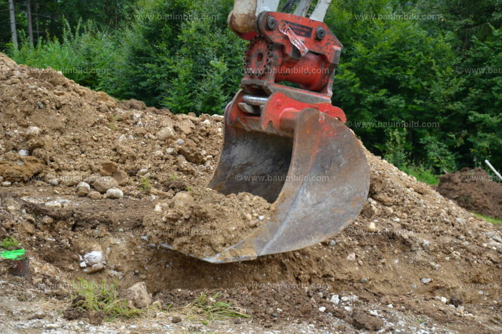 bib-lg02-erdarbeiten-0022 | Nach LV-Leistungsgruppen sortierte Detailfotos über den Bau eines Hauses. Alle Hausbau-Bilder direkt vom Urheber und Autor der Website Haus-Selber-Bauen.com