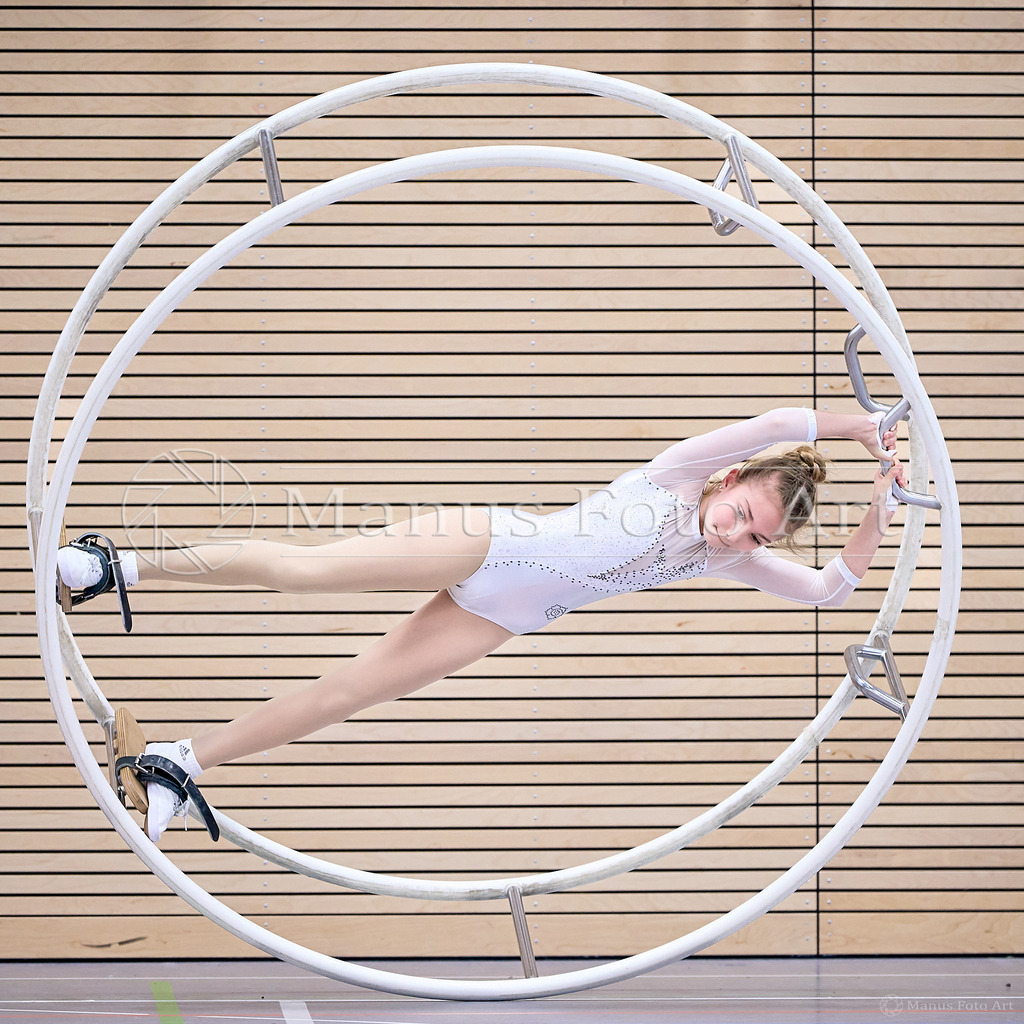 B-DSC06449 | Professionelle Sportfotografie in Hamburg, Schleswig-Holstein und Niedersachsen – spezialisiert auf Rhönrad, Geräteturnen, Leistungsturnen und rhythmische Sportgymnastik. Bundesweite Begleitung von Rhönrad-Events. Jetzt Sport-Fotos - Realisiert mit Pictrs.com