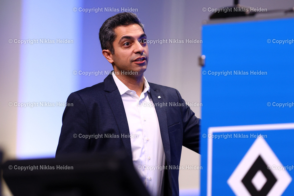 NH_HamburgerSV_Mitgliederversammlung_18022026 | Kumar Tschana (Geschäftsführer, Hamburger SV e.V.)News I Hamburger SV I Mitgliederversammlung für das Geschäftsjahr 2024/25 I 18.02.2026 I HSV-Zentrum am Volkspark