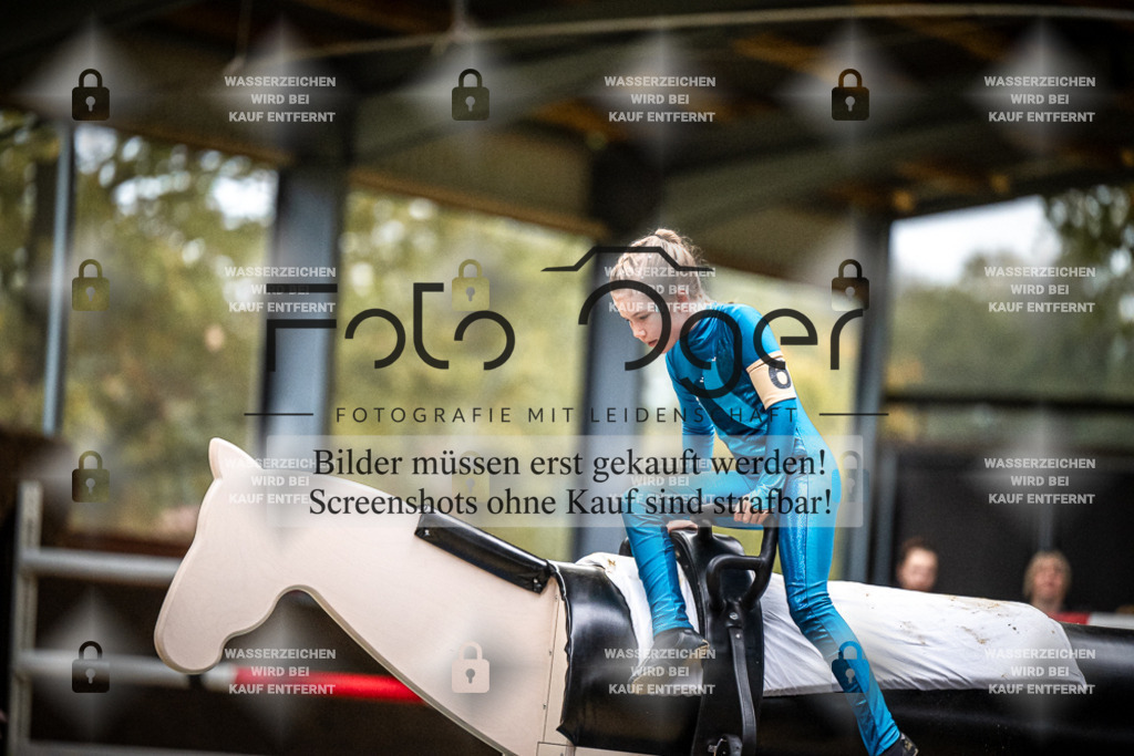 DOS_0327 | Entdecke hochwertige Reitturnierfotos von Foto Oger. Professionell, emotional und authentisch – jetzt Lieblingsmomente im Shop bestellen.Deutschlandweite Turnierfotografie. - Realisiert mit Pictrs.com