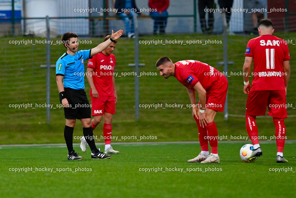 SV Spittal vs. SAK | Mathias Bodner Referee, #7 Hrvoie Jakovljevic SAK, #11 Enes Brdjanovic SAK, SV Spittal vs. SAK, SV Spittal vs. SAK am 24.05.2024 in Spittal an der Drau (Goldeck Stadion), Austria, (Photo by Bernd Stefan)