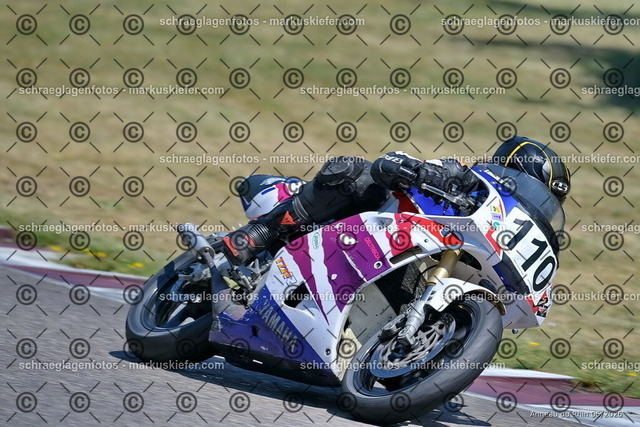 26bc03-1990 | markuskiefer.com - Realisiert mit Pictrs.com