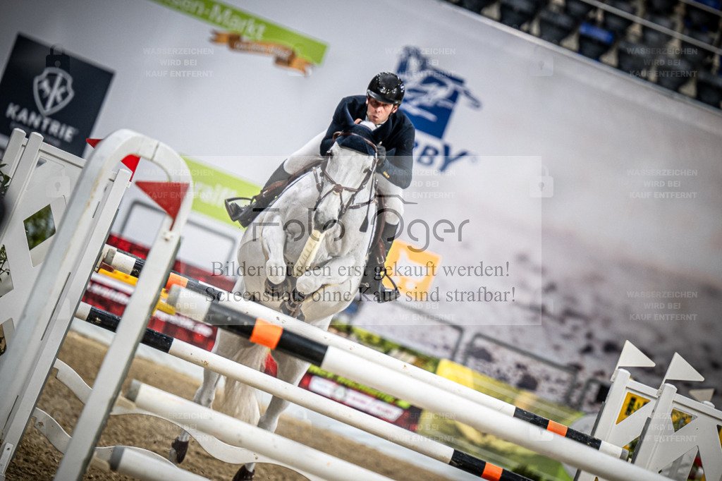 DOS_3404 | Entdecke hochwertige Reitturnierfotos von Foto Oger. Professionell, emotional und authentisch – jetzt Lieblingsmomente im Shop bestellen. - Realisiert mit Pictrs.com