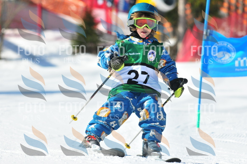 C2025 | holidayphoto