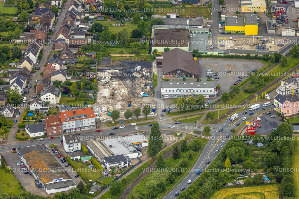 Hamm220602372 | Luftbild, Lidl Baustelle Werler Straße auf dem Gelände des ehemaligen Autohauses Grewe, hinter dem Aldi Supermarkt, Mitte, Hamm, Ruhrgebiet, Nordrhein-Westfalen, Deutschland