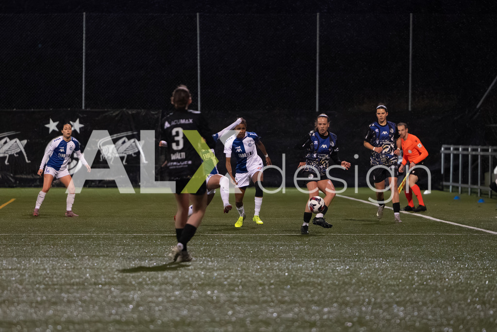 Fußball I Frauen I Saison 2025-2026 I AXA Women's Super League | Women I 14. Spieltag I Grasshoppers Club Zürich - FC Luzern I 14.02.2026 | Hochwertige Sportfotos kaufen & lizenzieren für Medien, Vereine, Agenturen & Sportler:innen. Entdecke professionelle Sportfotografie im Bildshop von Alexander Franzen. - Realisiert mit Pictrs.com