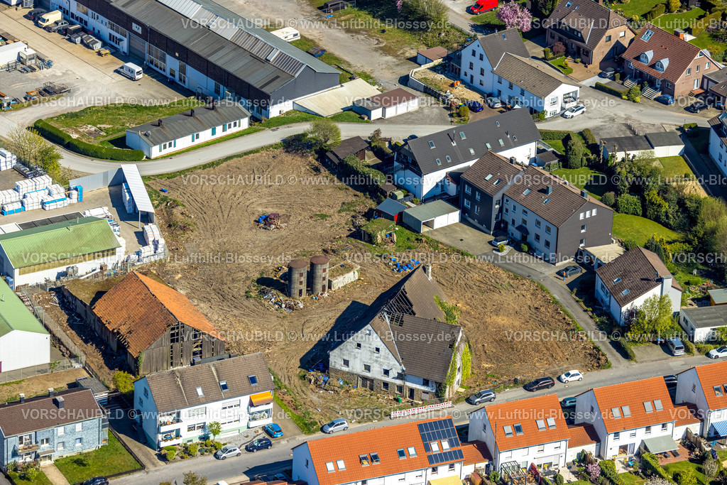 Sprockhoevel220404008 | Luftbild, Brachfläche für Bauprojekt Hombergstraße 17 mit geplantem Pflegeheim und Wohnkomplex, Niedersprockhövel, Sprockhövel, Ruhrgebiet, Nordrhein-Westfalen, Deutschland