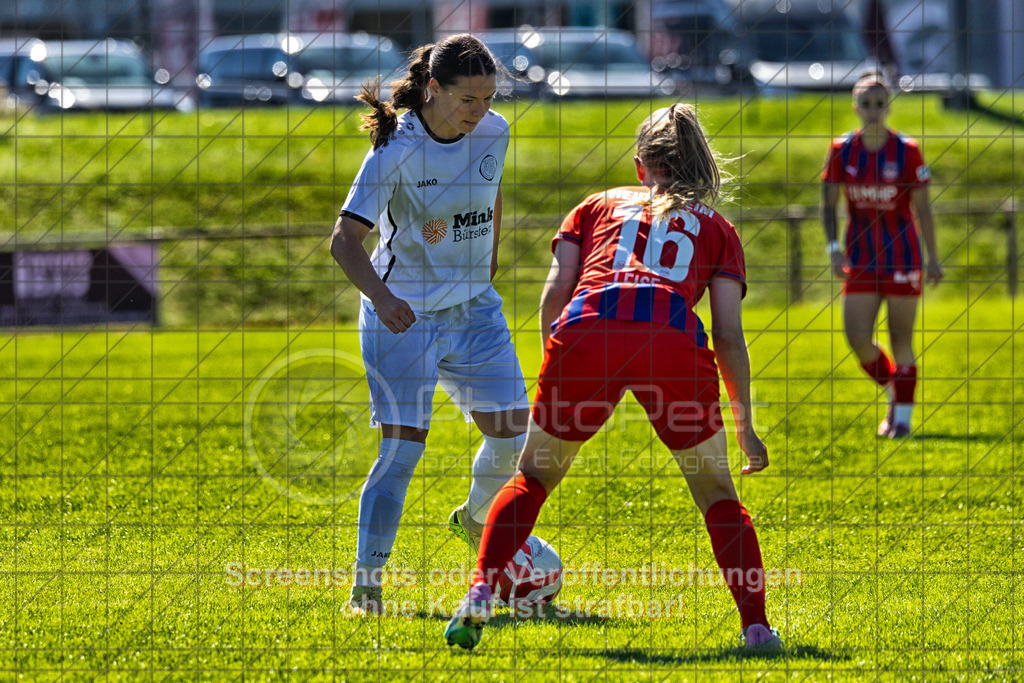 20260906_121109_0161-Bearbeitet_(c)_by_PhotoPeet | Luisa Reiser (1.FC Donzdorf #05)1.FC Donzdorf (weiß) vs. 1.FC Heidenheim 1846 (rot), Fußball, Frauen-Verbandspokal Gruppe 2, 2. Runde, Saison 2026/2027, Rasenplatz Lautertal Stadion, Süßener Straße 16, 73072 Donzdorf, 06.09.2026 - 11:00 Uhr,Foto: PhotoPeet / Sport- &amp; Eventfotografie / Peter Harich
