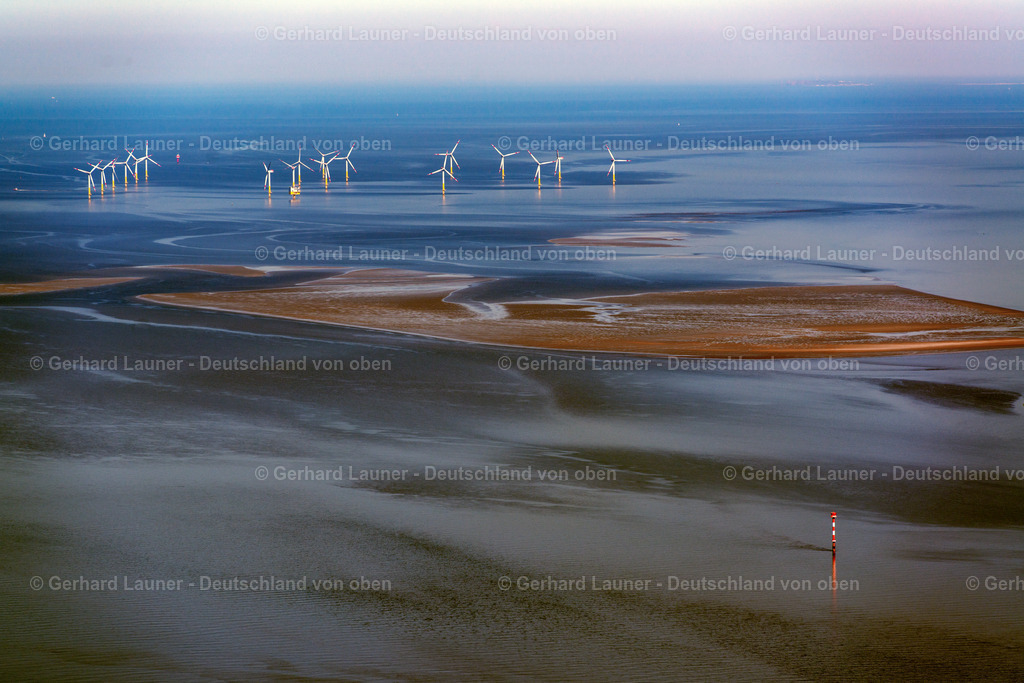 3800879 | Windpark in der Außenweser
