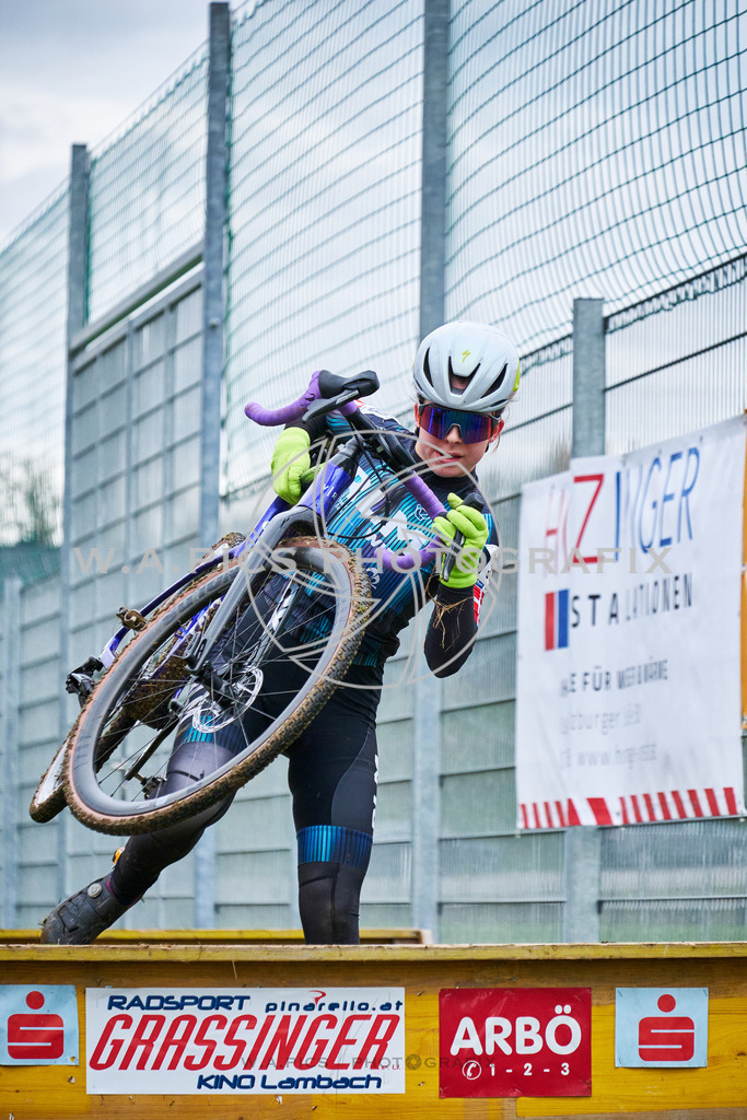 ..... | AUSTRIA, 24.11.24, 3.Radquerfeldein GP um das Sportzentrum Gunskirchen Image shows: Photo: Wapics / Michael Ring