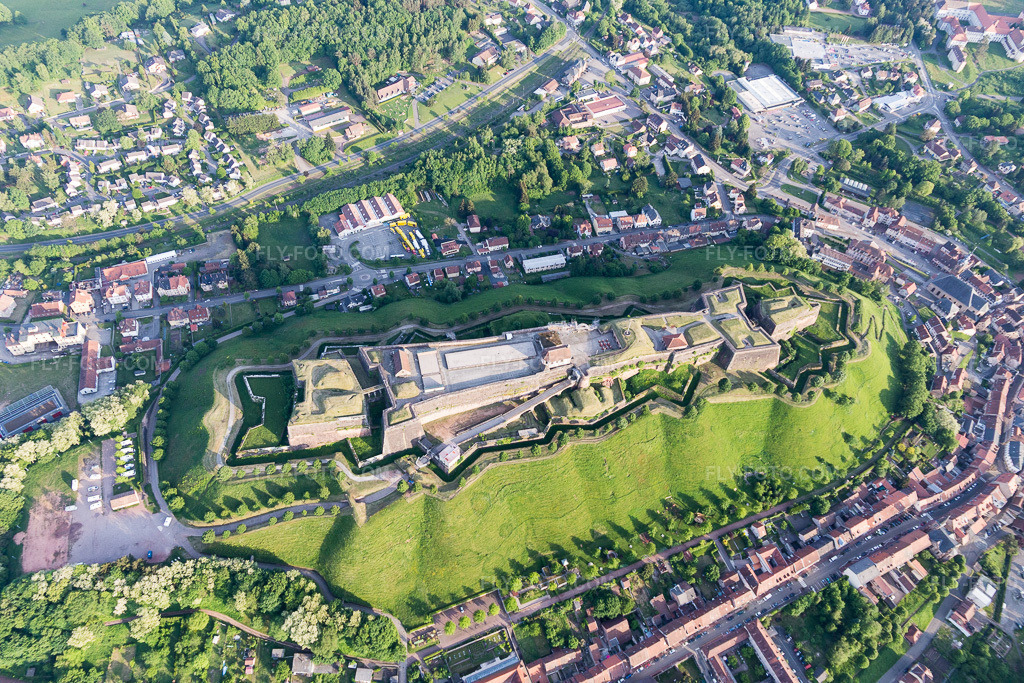 Aerial view: Citadel of Bitche in Bitche in the state Moselle, France.Photo: IMG_107238.jpg taken on 05/18/2018 by Werner Riehm/FLY-FOTO.comResolution of the original: 5472 x 3648 px