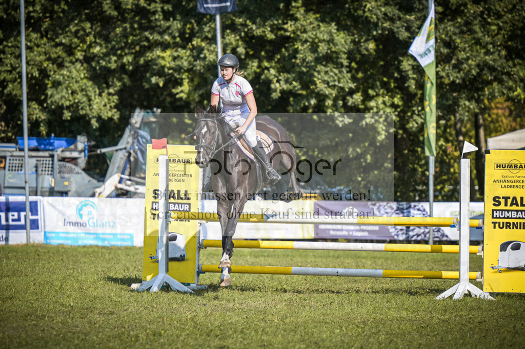 DOS_1213 | Entdecke hochwertige Reitturnierfotos von Foto Oger. Professionell, emotional und authentisch – jetzt Lieblingsmomente im Shop bestellen.Deutschlandweite Turnierfotografie. - Realisiert mit Pictrs.com