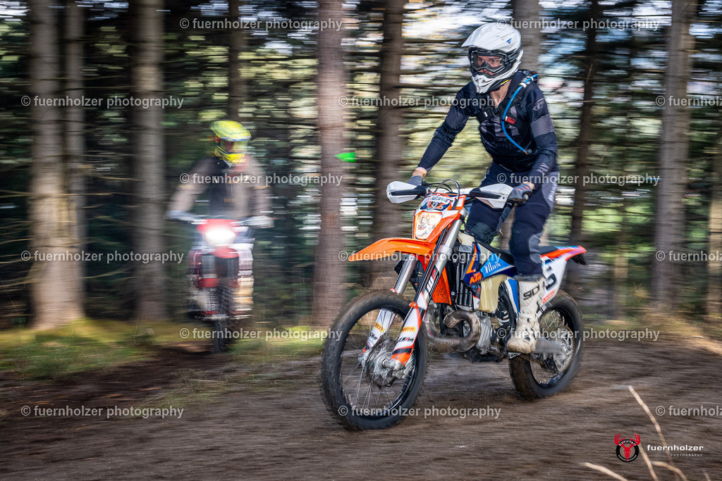 fuernholzer_251026-C1-168 | Fotografische Impressionen von der Red Stag Enduro Extreme by fuernholzer-photography.com. Endurosport in Österreich fotografisch festgehalten von fuernholzer. Auftragsfotografie für Private, Gewerbefotos und Industriefotografie. Eventfotografie, Sportfotografie und Motorsportfotografie. Anbieter von Fotoworkshops, Fototraining, fotografischen Vorträgen und Fotoseminaren.