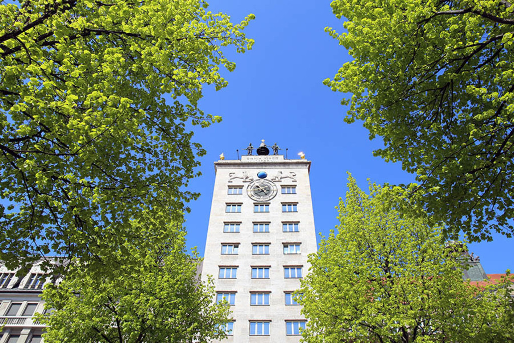 Bildlexikon Leipzig - Krochhochhaus | Das Team hinter BILDLEXIKON LEIPZIG bündelt historische wie aktuelle Informationen über die Stadt Leipzig in Text und Bild auf einer Plattform und stellt diese der interessierten Öffentlichkeit zur Verfügung.