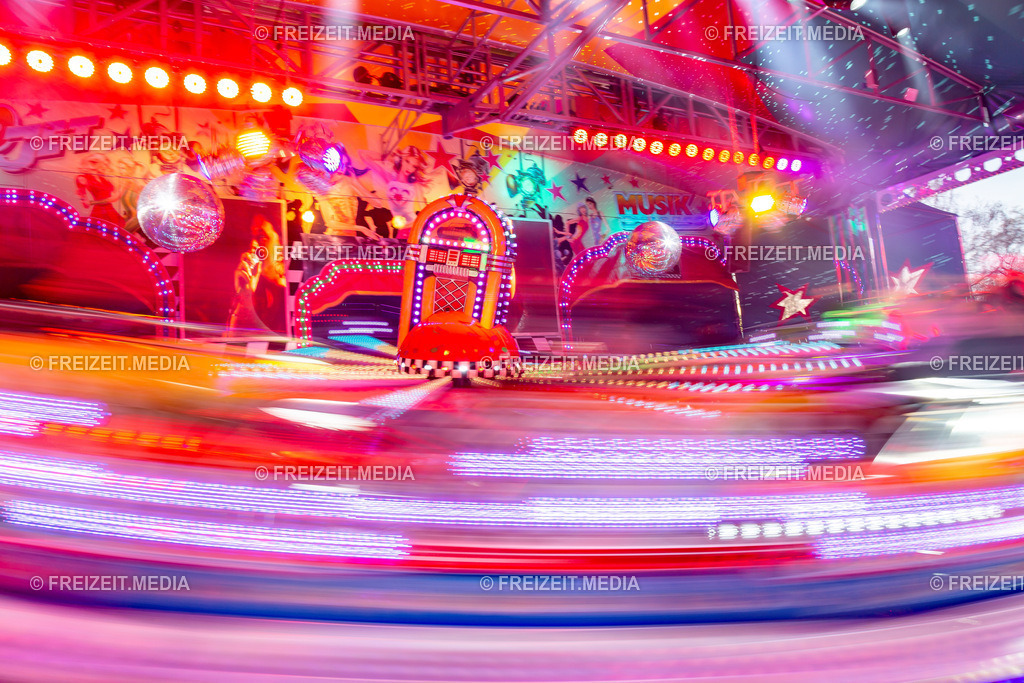 PALMKIRMES RECKLINGHAUSEN | PALMKIRMES RECKLINGHAUSEN

VEROEFFENTLICHUNG NUR GEGEN HONORAR

CONTACT:
FREIZEIT.MEDIA
HENDRIK PÖTHER
IM SCHLATT 24
46414 RHEDE

FON: +49 (0)2872 9496637
MAIL: INFO@FREIZEIT-MEDIA.DE
WEB: WWW.FREIZEIT.MEDIA - Realisiert mit Pictrs.com