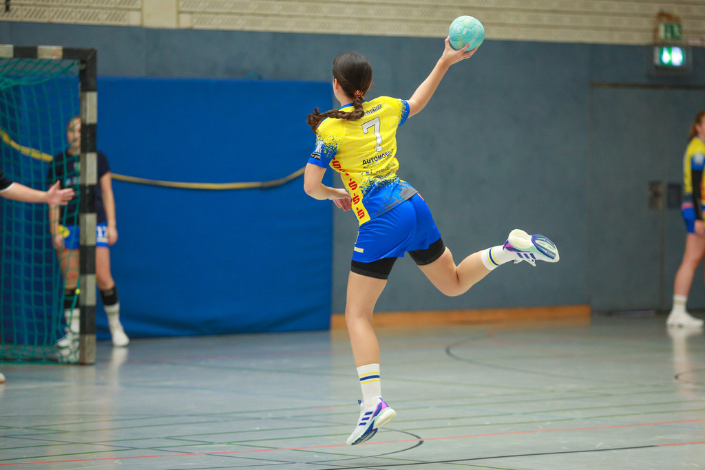 SVN_SvSchermbeck_051024_003 | Bildergalerie von Sport-Ereignissen aber auch von weiteren spannenden Dingen - nicht nur vom Niederrhein. In Anlehnung an den bekannten Spruch von Hanns Dieter Hüsch heißt das Motto: "Niederrhein ist überall".  - Realisiert mit Pictrs.com