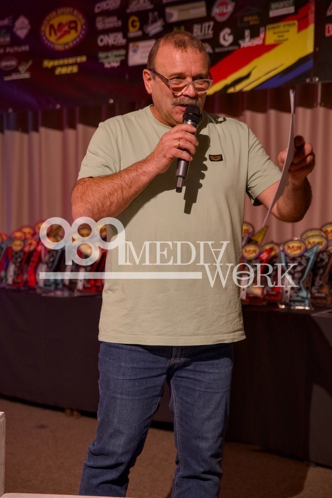 5E6A3130 | 989 MEDIAWORK