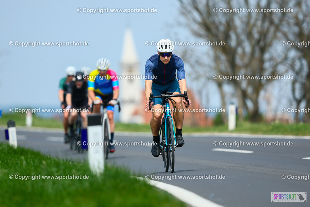 639_TRA56786 | Neusiedlersee Radmarathon 2026@sportshot_your_pictrs #yourpictures#roadtowm2029 #nrm #neusiedlerseeradmarathon #neusiedlersee #neusiedlerseetourismus #burgenland #mörbisch #nrm26 #burgenlandtourismus #voglundco #poweredbyburgenlandtourismus #radsport #rad #marathon #ucigranfondo #visitburgenland #ucigranfondoworldseries
