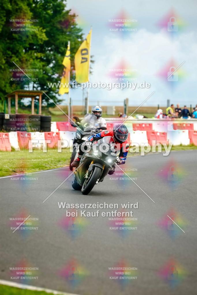 VBK-4393 | Hier findet Ihr Bilder von Touristenfahrten auf der Nürburgring Nordschleife oder von anderen Veranstaltungen die ich besucht habe. Viel Spass beim Durch Schauen 