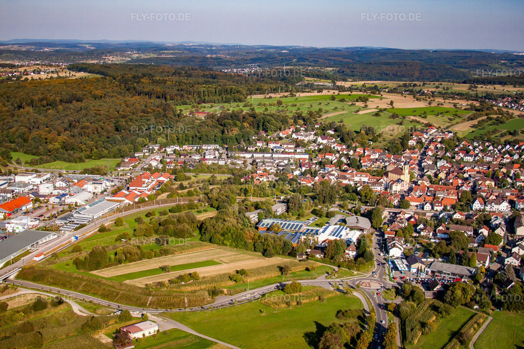 Luftbild: Langensteinbach von Westen im Ortsteil Langensteinbach in Karlsbad im Bundesland Baden-Württemberg in Deutschland. Foto: IMG_45292.jpg vom 21.09.2011 durch Werner Riehm/FLY-FOTO.de
