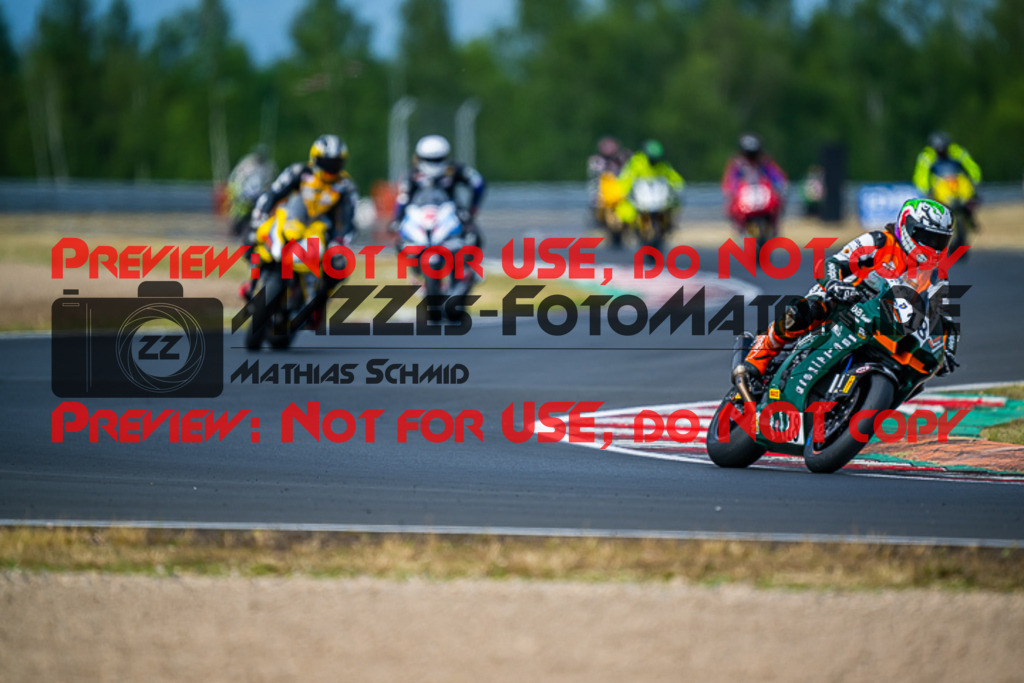 MaZZes_FotoMatrix_220625_2624 | PROSUPERSTOCK