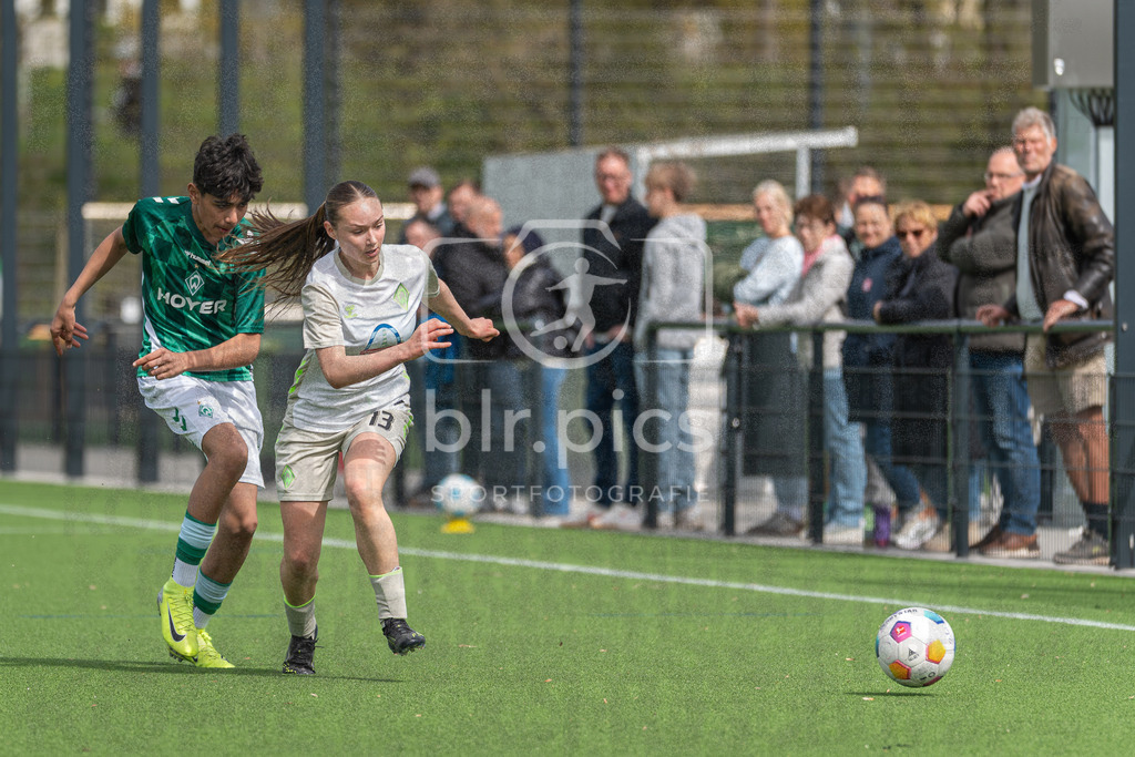 SV Werder - SV Werder (w) | SV Werder - SV Werder (w) - Realisiert mit Pictrs.com