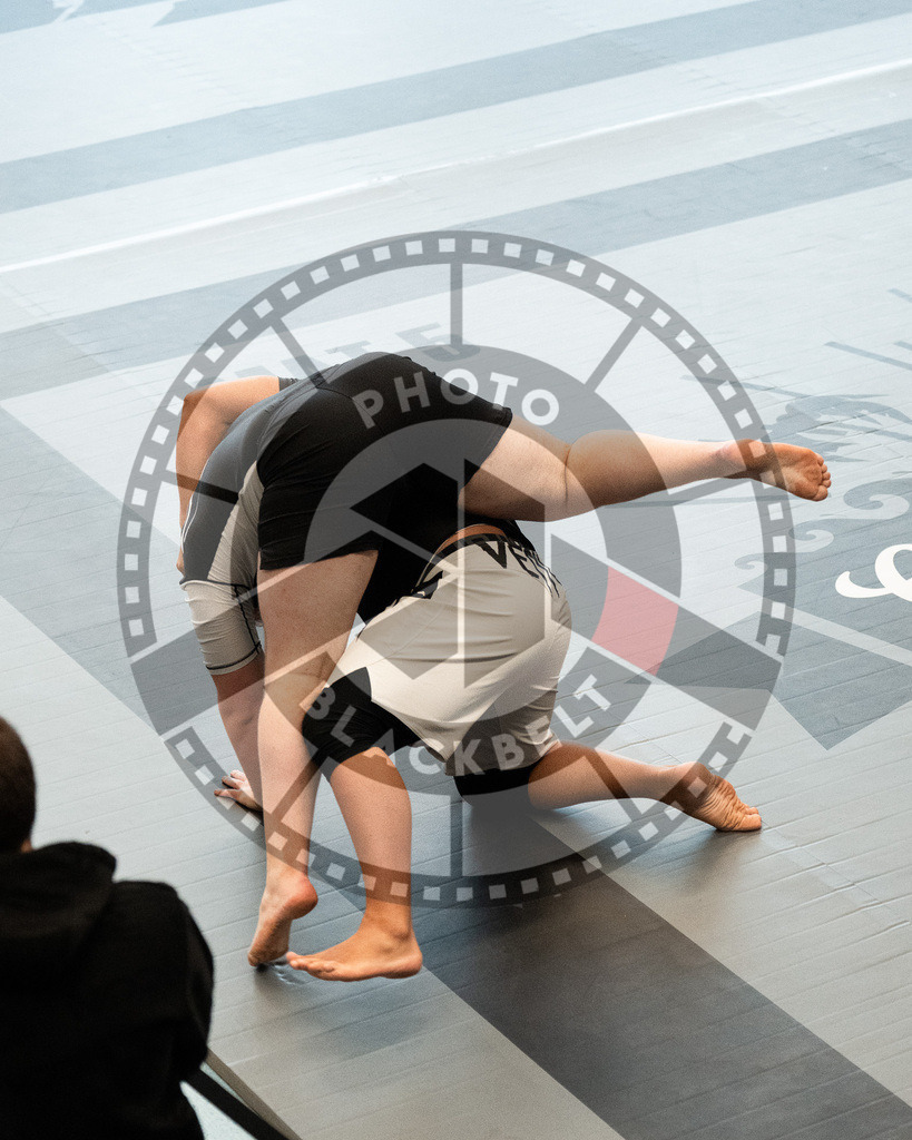 20251129PBB8232 | Fighters compete during the luta livre competition ILLCS XI winter edition on November 29, 2025 in Hannover, Germany.