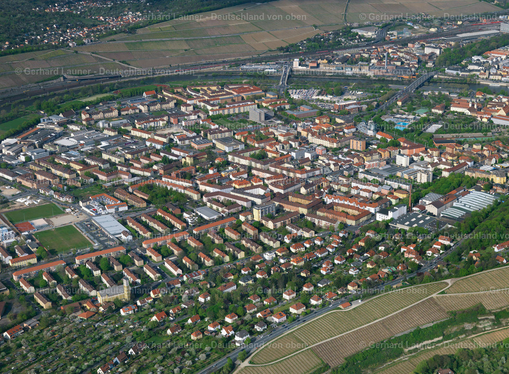 2795478 | ZELLERAU 2007 Stadtzentrum im Innenstadtbereich  in Zellerau im Bundesland Bayern, Deutschland // The city center in the downtown area  in Zellerau in the state Bavaria, Germany Foto: Gerhard Launer
