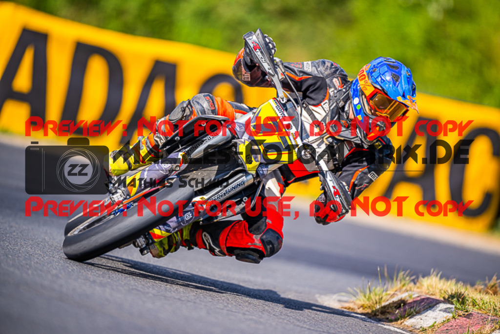 MaZZes_FotoMatrix_220528_3521 | Fotograf Mathias Schmid
Sportfotograf,
Eventfotograf,
Hochzeitsfotograf,
Portraitfotograf