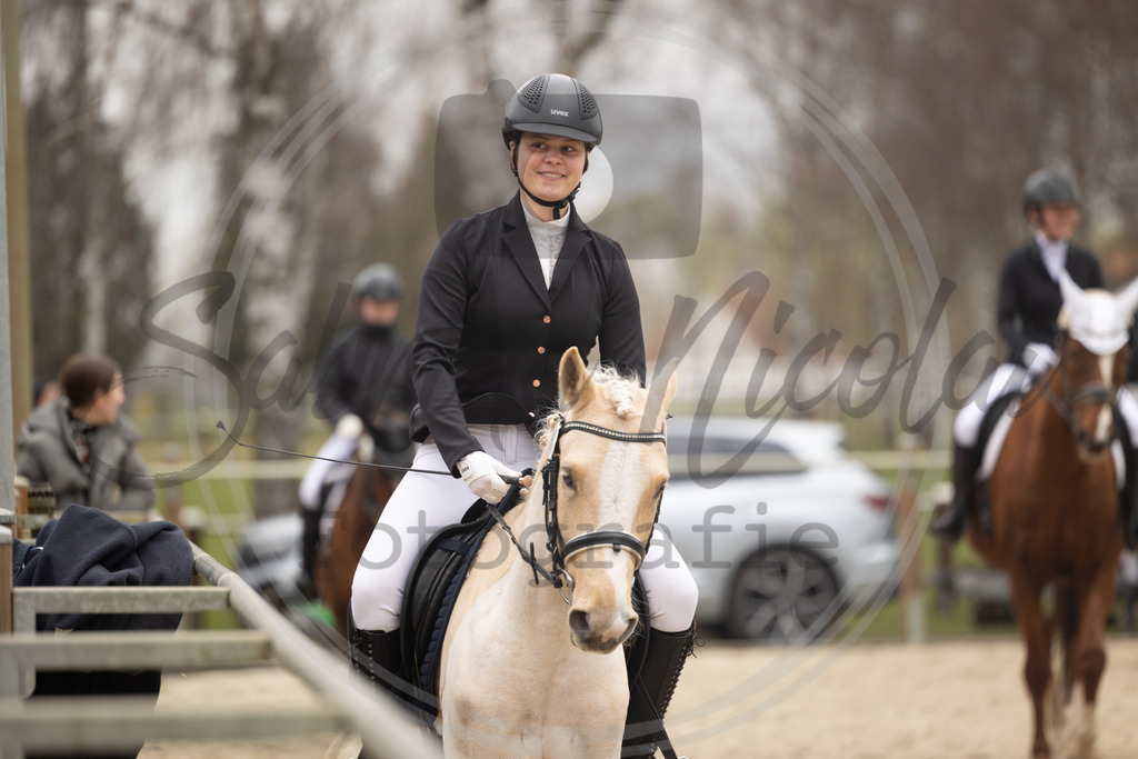 994A8565 | sabrinanicolaifotografie - Realisiert mit Pictrs.com