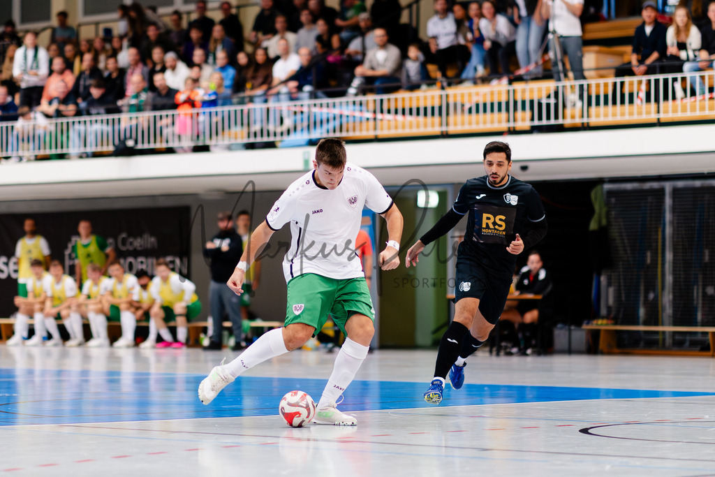 Futsal-Bundesliga, Saison 2025/2026, 9. Spieltag: SC Preußen Münster - YB Balkan Pfarrkirchen | Futsal-Bundesliga, Saison 2025/2026, 9. Spieltag, SC Preußen Münster empfängt YB Balkan Pfarrkirchen in der Universitäts-Sporthalle in Münster. Foto: sportfotografie.ms | Markus Paletta - Realisiert mit Pictrs.com