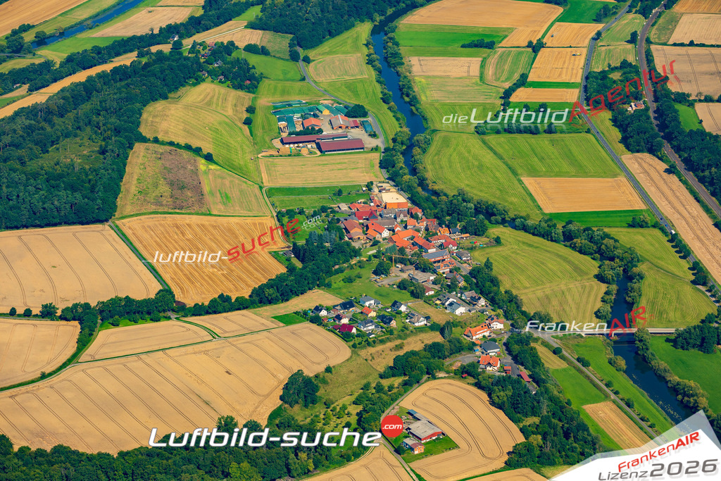 Schrägluftbild  Wagenfurth  Körle - Das Luftbild wurde 2025 vom UL-Flugzeug heraus erstellt (ohne Drohne- keine Drohnenaufnahme ) - Hochauflösende Luftaufnahme -Nicht vergleichbar mit Google Maps oder Satelittenbilder- Die Geschenkidee !Mit Lizenz und Bildrechte bestellbar