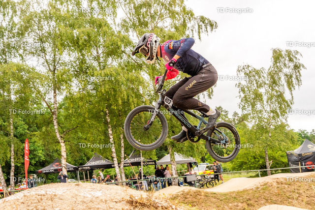 BayBMX2026-05006 | Fotogalerie von Thomas Dettweiler mit Eventbildern und lizenzfreien Fotos. Perfekt als Wandbild, für Büro, Website oder private Nutzung. - Realisiert mit Pictrs.com