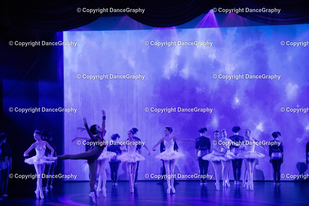 GPHY1751 | DanceGraphy - Realisiert mit Pictrs.com