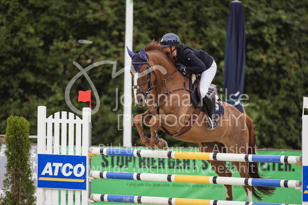 230730_BHO_M2-Spr_1-401 | Deine schönsten Turniermomente als professionelle Fotos! Entdecke hochwertige Pferdesport-Fotografie im Online-Shop. Jetzt Fotos finden & bestellen!