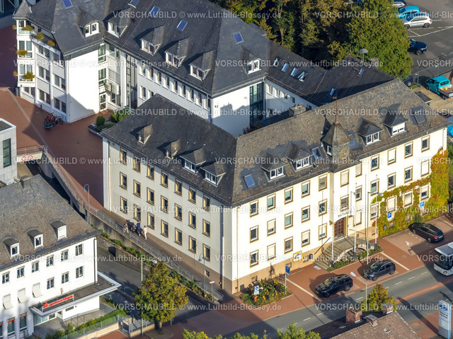 Kreuztal230911876 | Luftbild, Rathaus Stadtverwaltung, Kreuztal, Siegerland, Nordrhein-Westfalen, Deutschland
