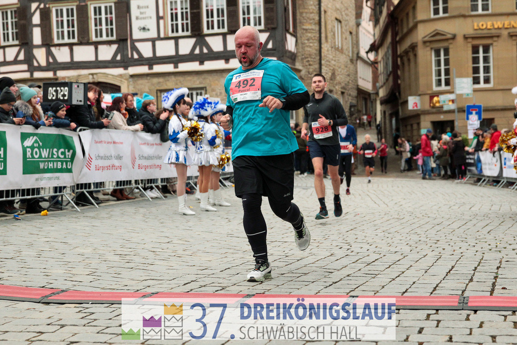 VR Bank Hauptlauf 10000m | 3 Koenigslauf 2023 - Realisiert mit Pictrs.com